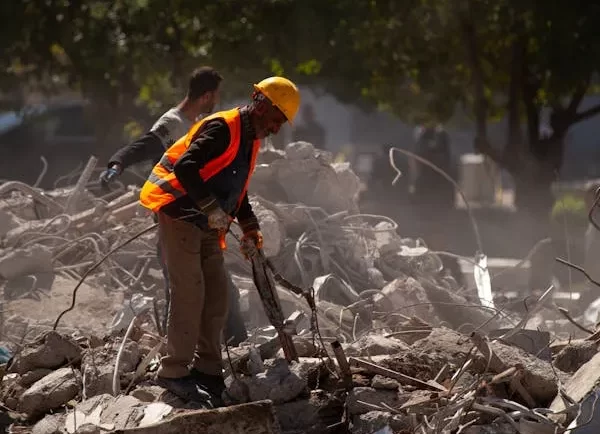 No Damage to Your Other Property During Demolition Clean-Up! Call Rambo Demolition & Junk Removal 3 AD 4nXfHVTTsEfosZQqlvzXyPpUAl1xp