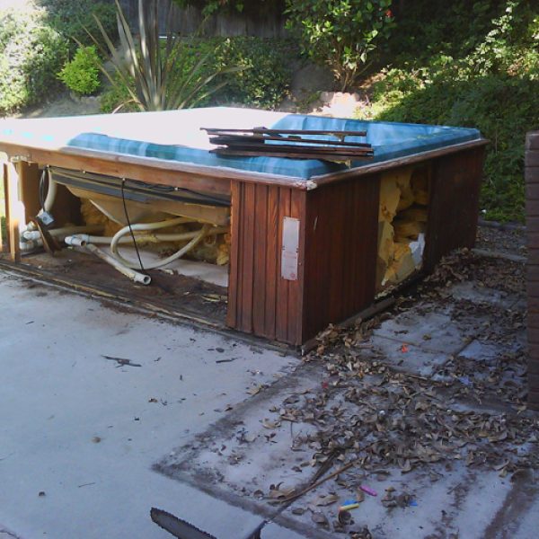 Rambo_demolition_Junk-Hot-Tub-Removal